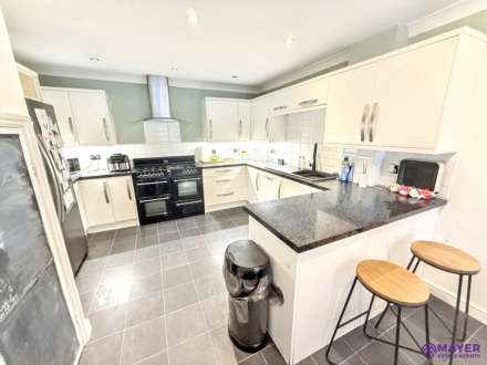 Valley View Close, Plymouth, Image 11