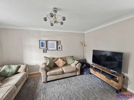 Bridle Close, Plympton, Image 6