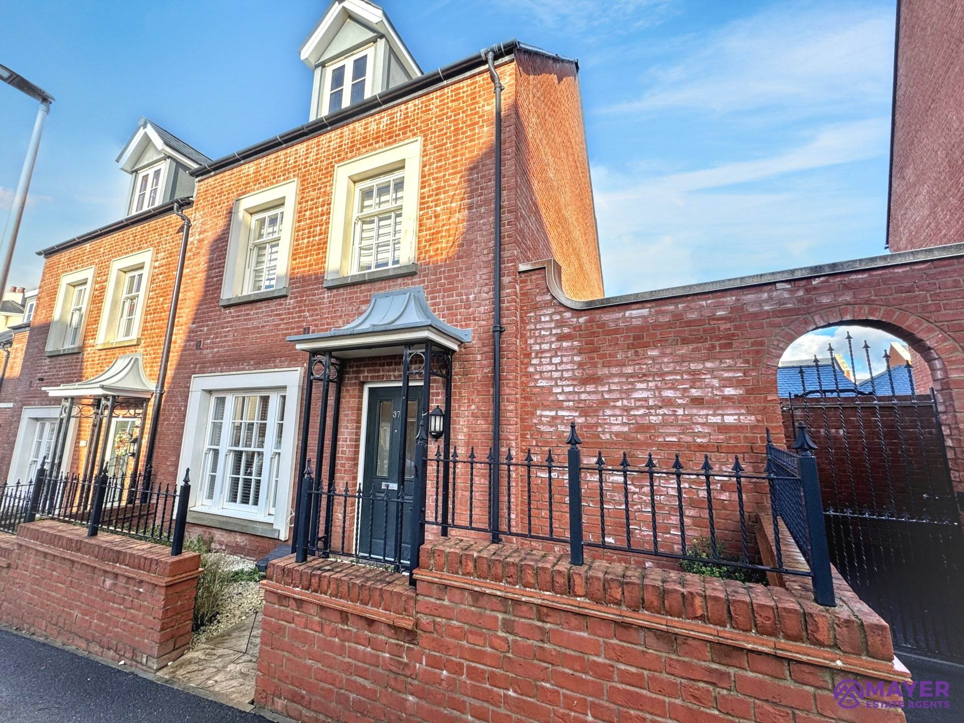 Capricorn Way, Sharford, Image 1