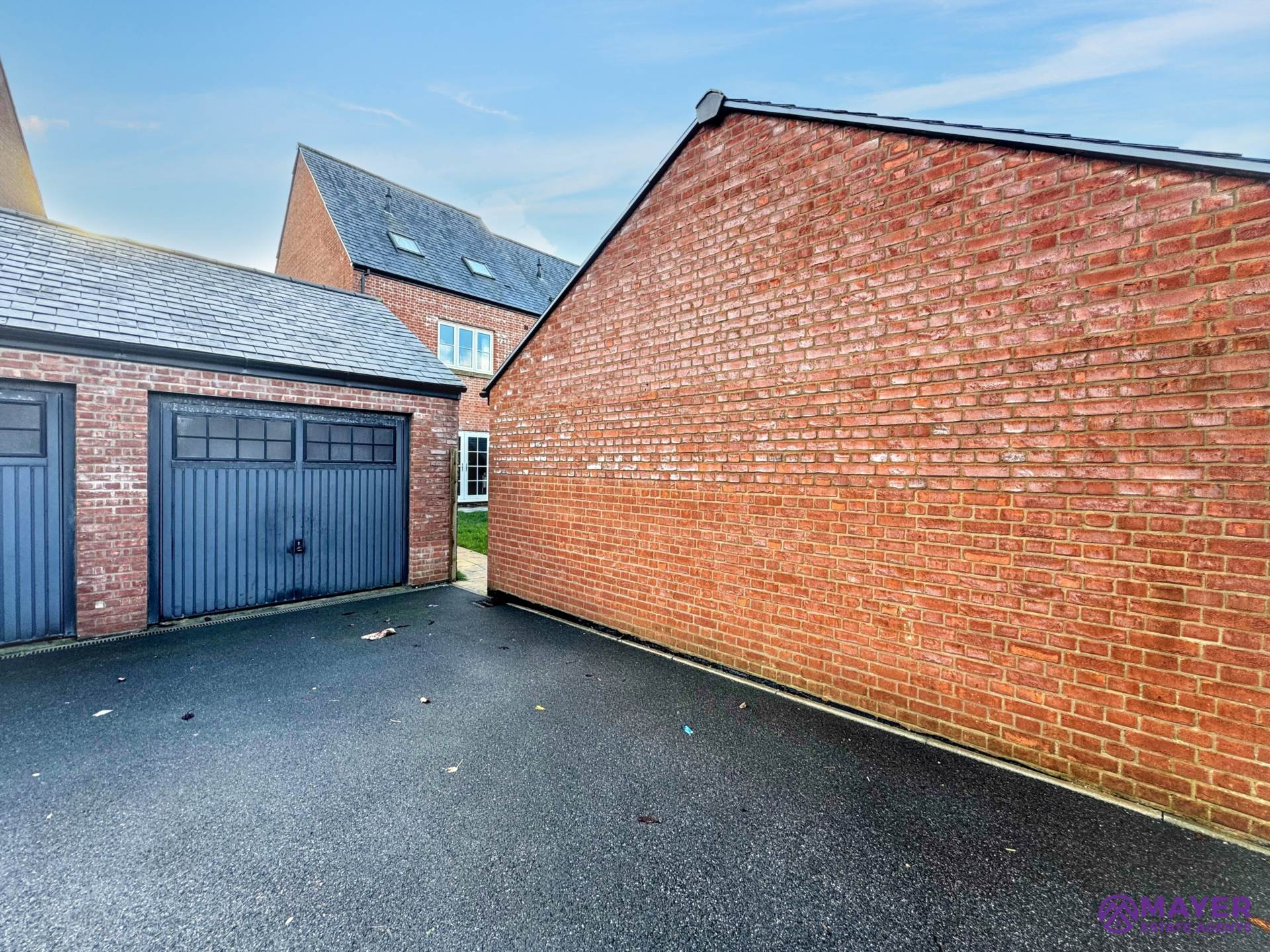 Capricorn Way, Sharford, Image 2