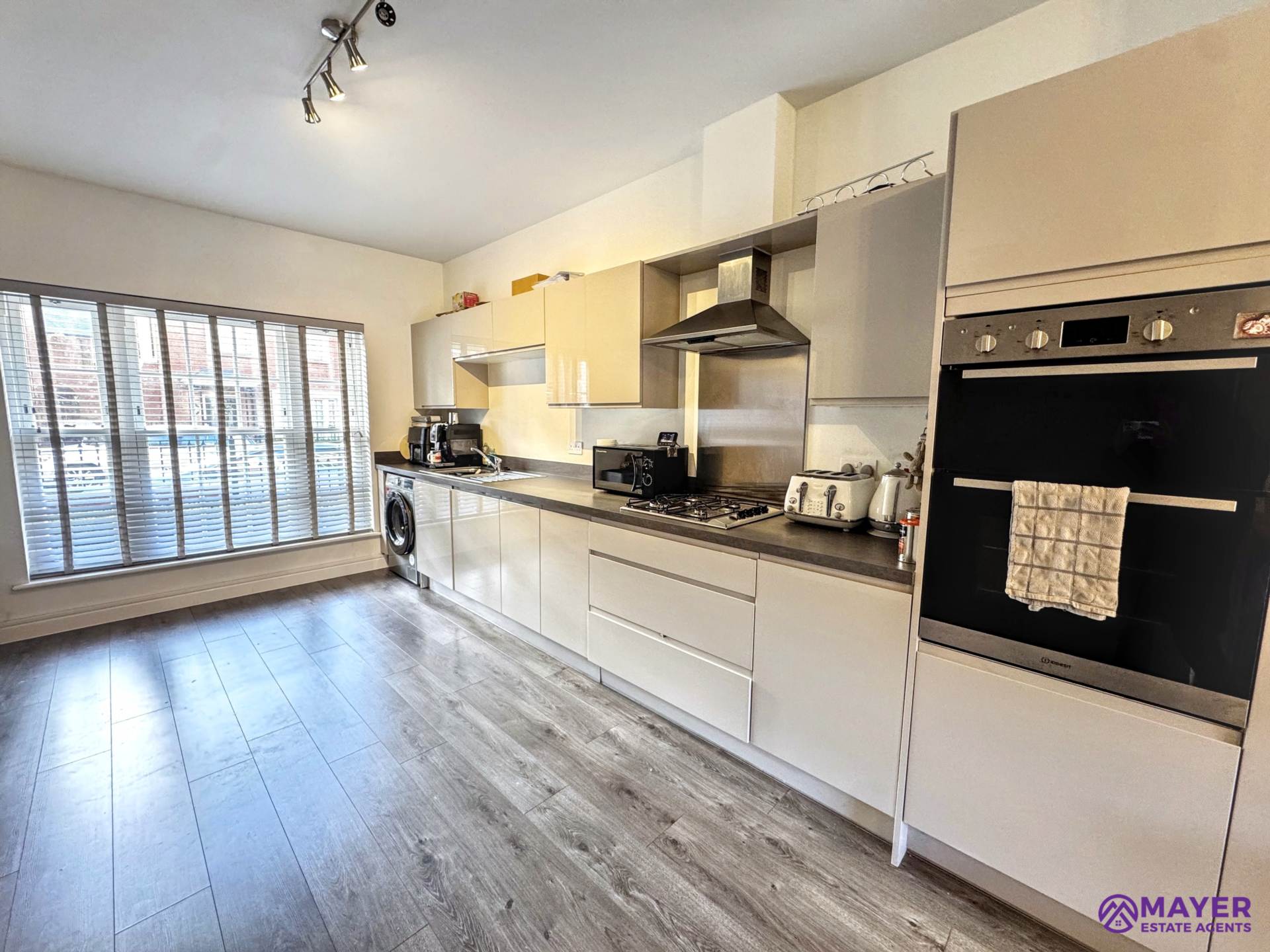 Capricorn Way, Sharford, Image 4