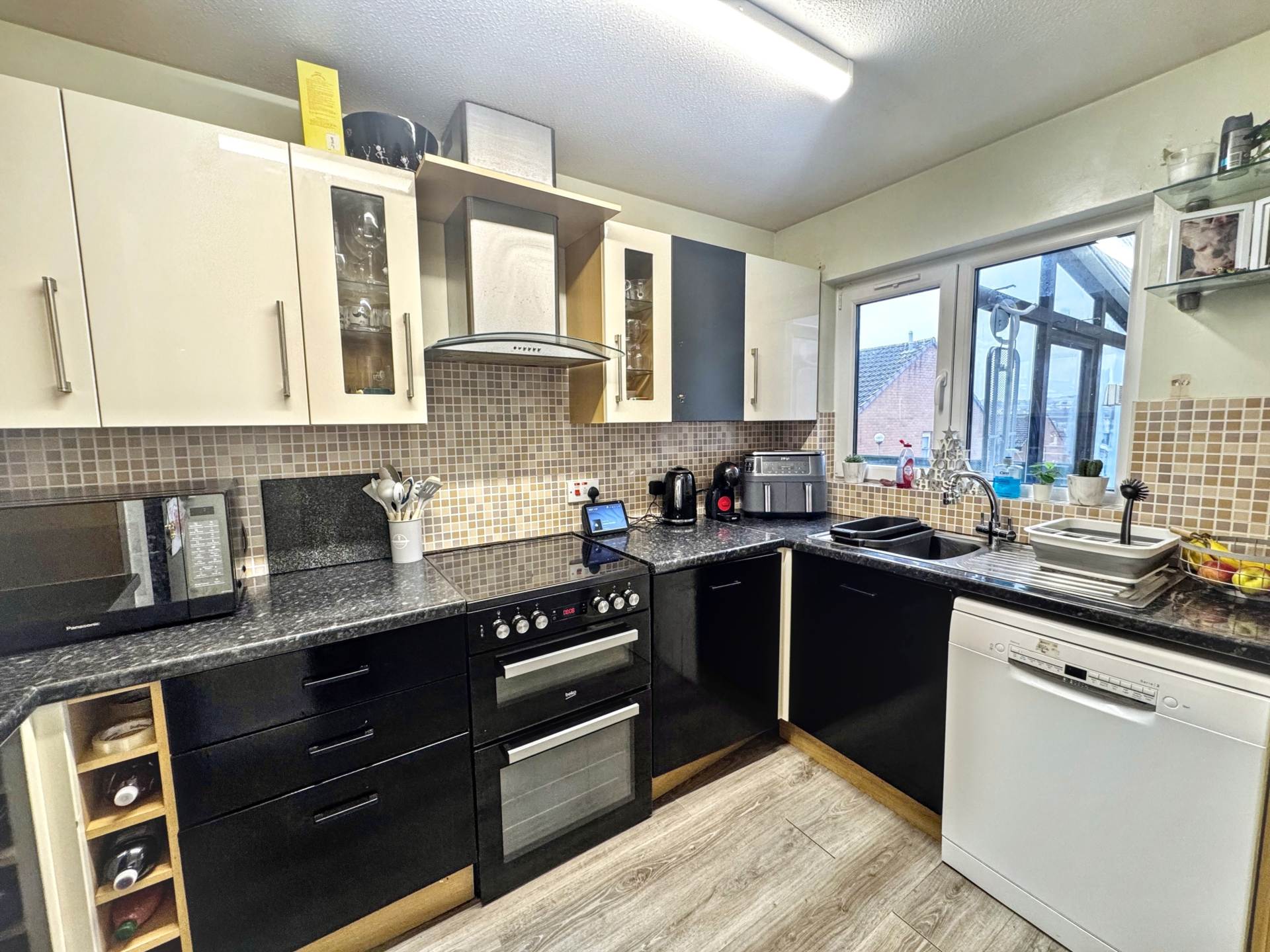 Wykeham Drive, Plymouth, Image 6