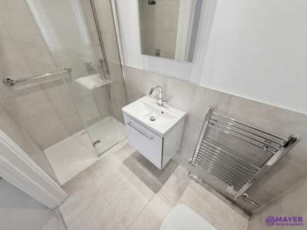 Fairway Gardens, Sparkwell, Image 12