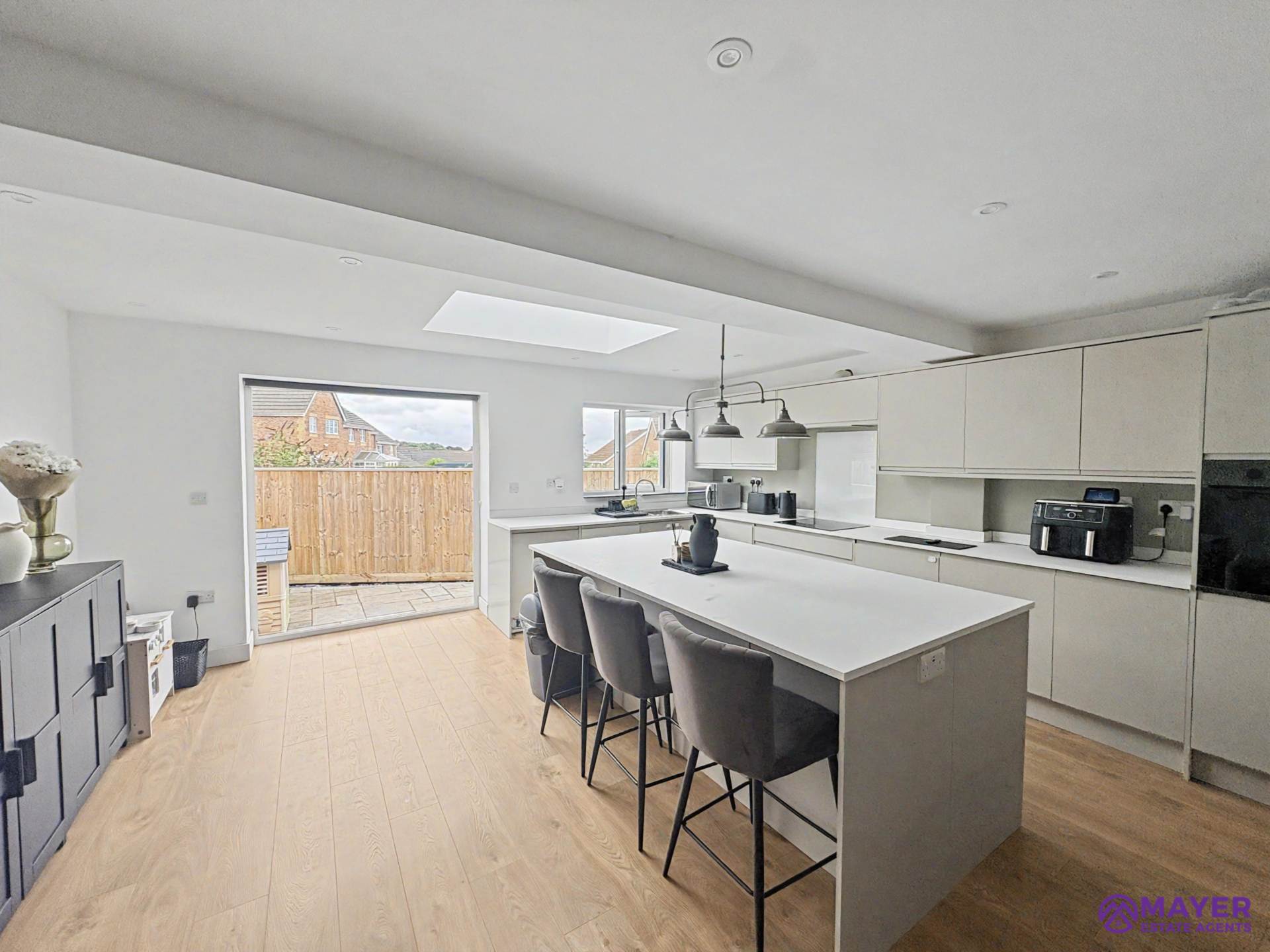 Walnut Drive, Plymouth, Image 4