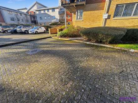 Acorn Gardens, Plymouth, Image 8