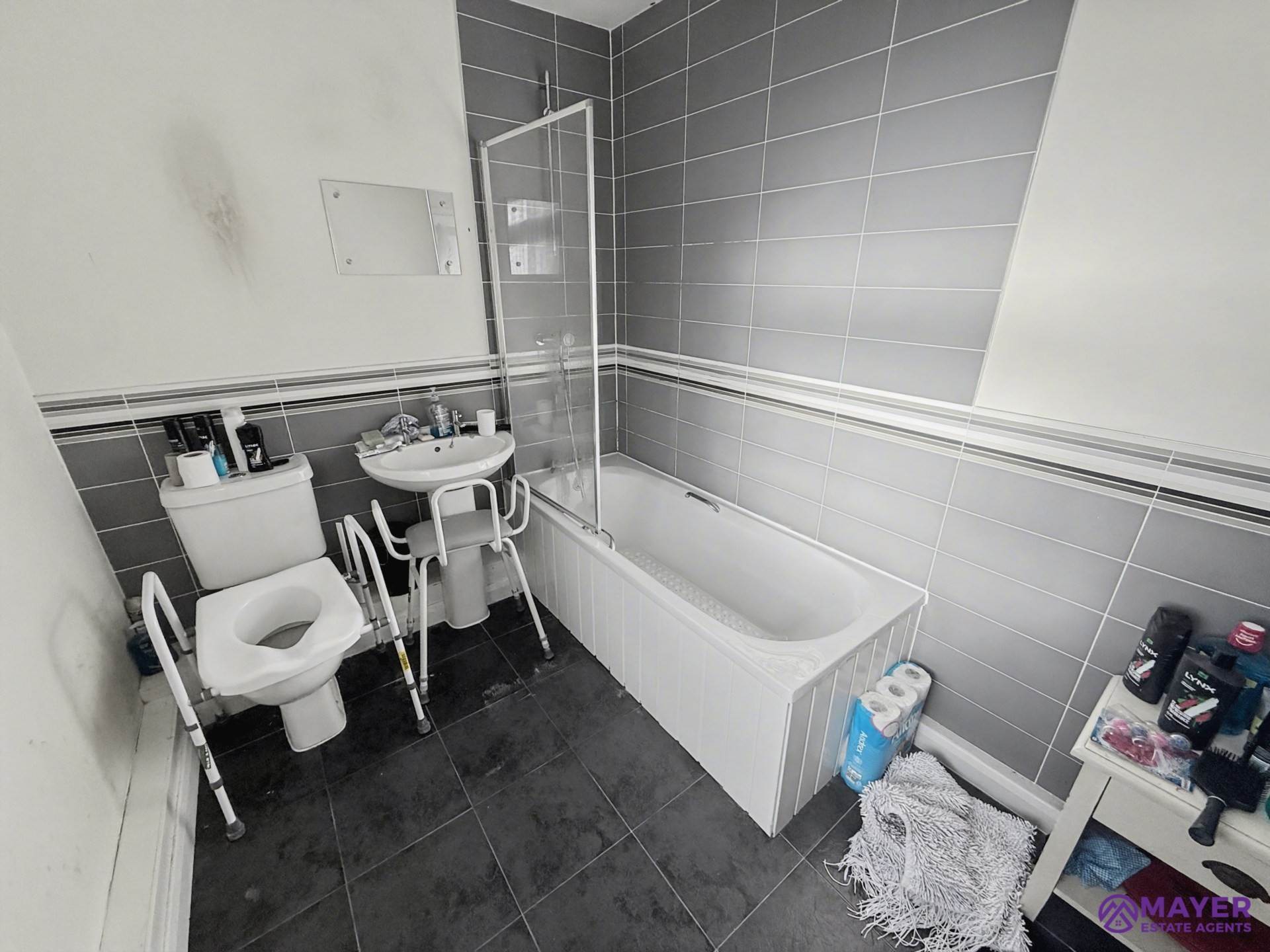 Greatlands Crescent, Plymouth, Image 10