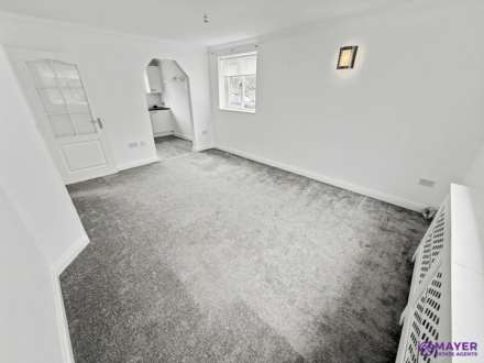 Austin Crescent, Plymouth, Image 4