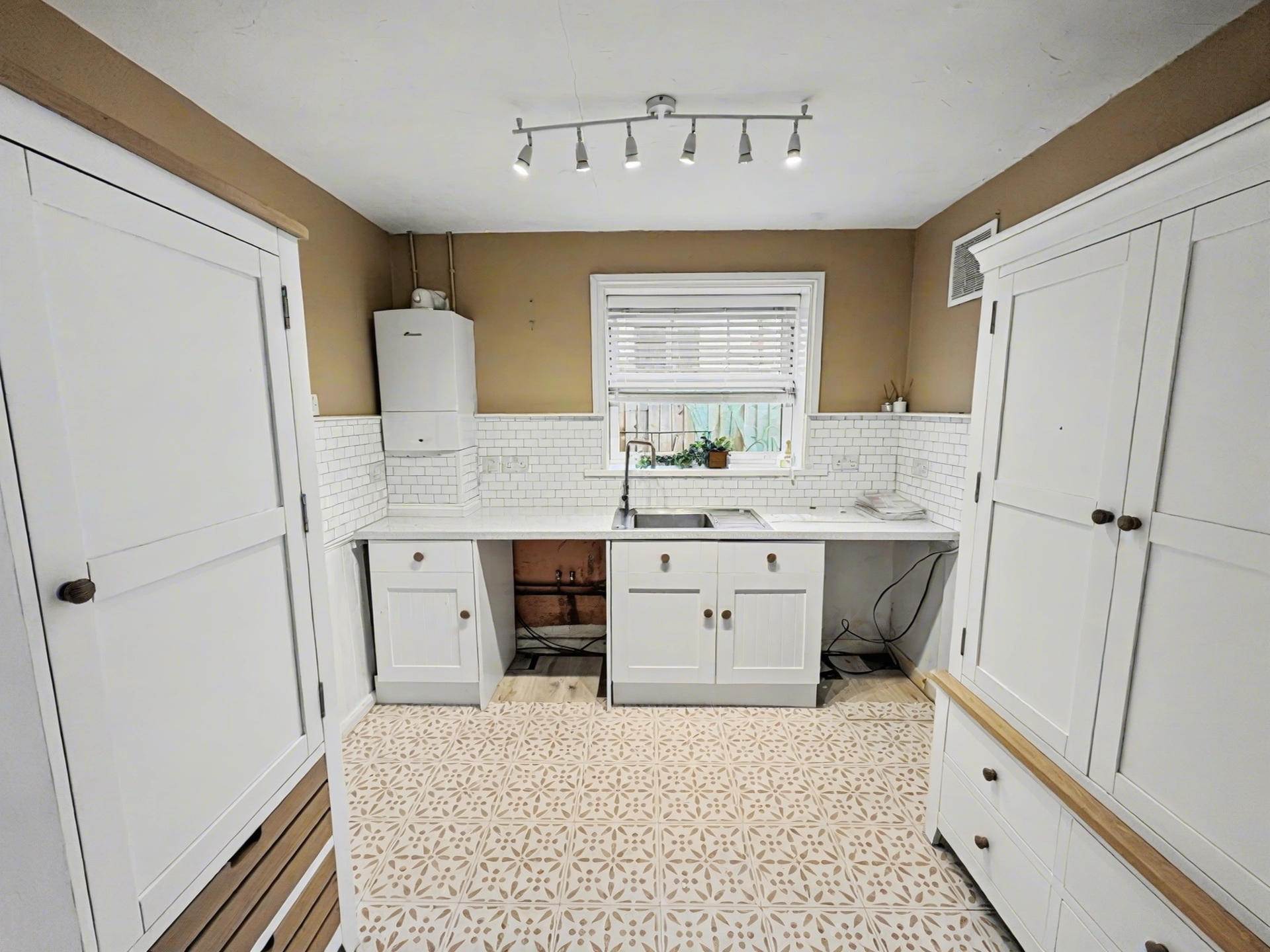 Darwin Crescent, Plymouth, Image 2