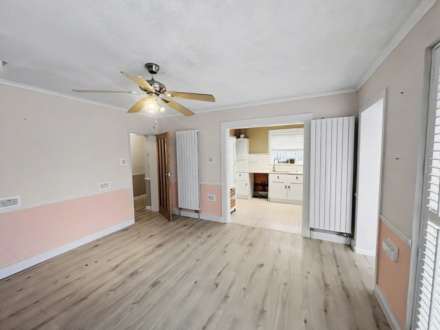 Darwin Crescent, Plymouth, Image 3