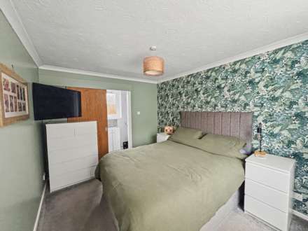 Springwood Close, Plymouth, Image 16