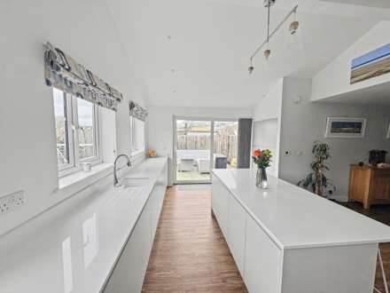 Springwood Close, Plymouth, Image 5