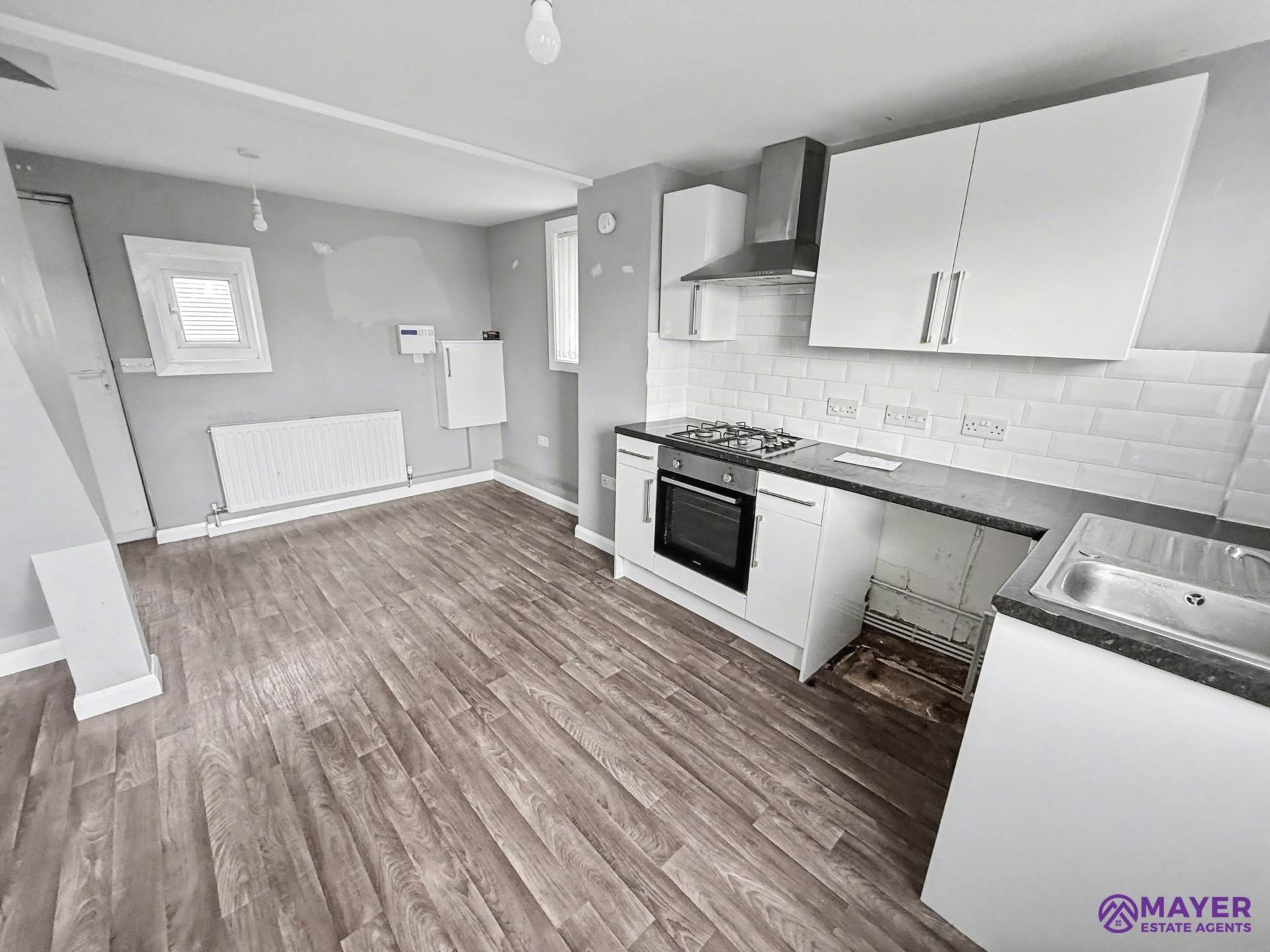 Greatlands Crescent, Plymouth, Image 2