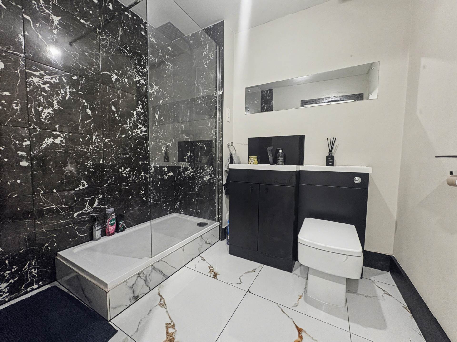 Apt     Grassandale Road, Plymouth, Image 3