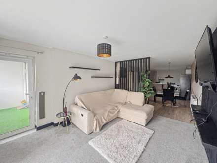 Apt     Grassandale Road, Plymouth, Image 6