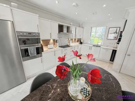 Mountwise Crescent, Plymouth, Image 25