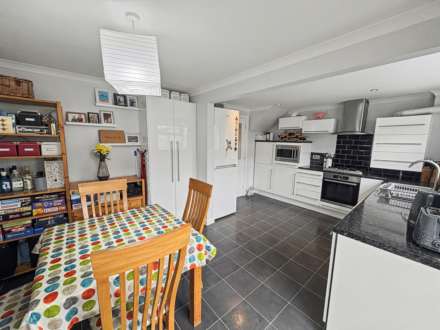 Springwood Close, Plymouth, Image 16