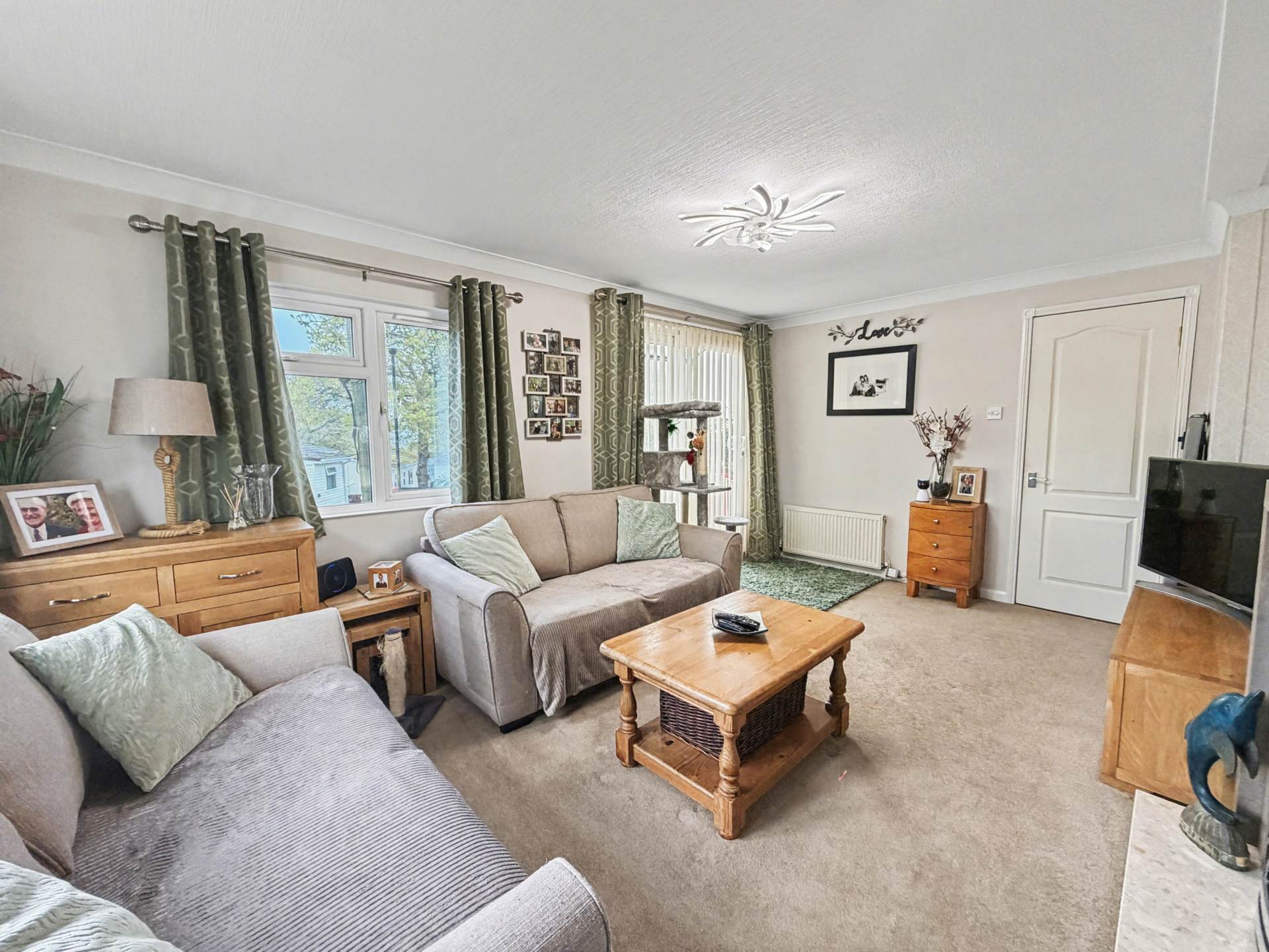 Baytree Close, Glenholt, Image 3