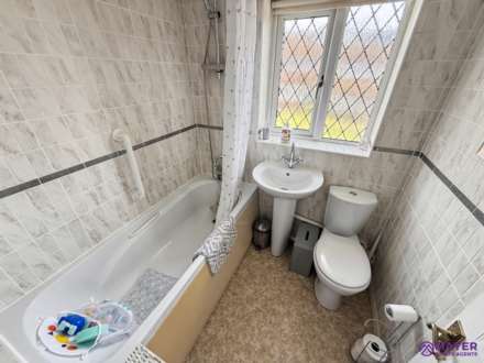 Barton Close, Plymouth, Image 17