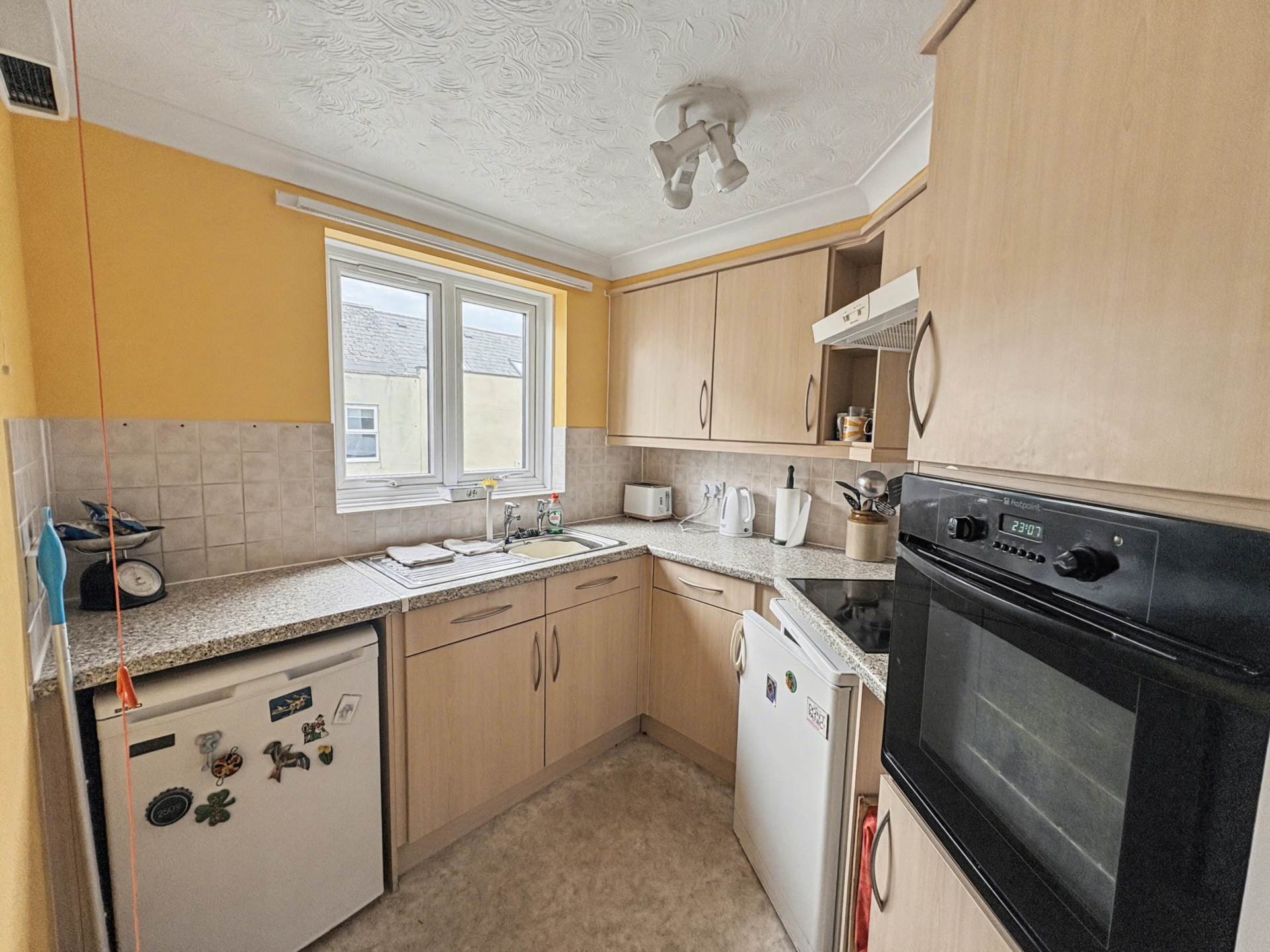 Highbridge Court, Plymouth, Image 5