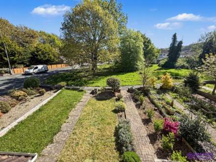 Deveron Close, Plympton, Image 9