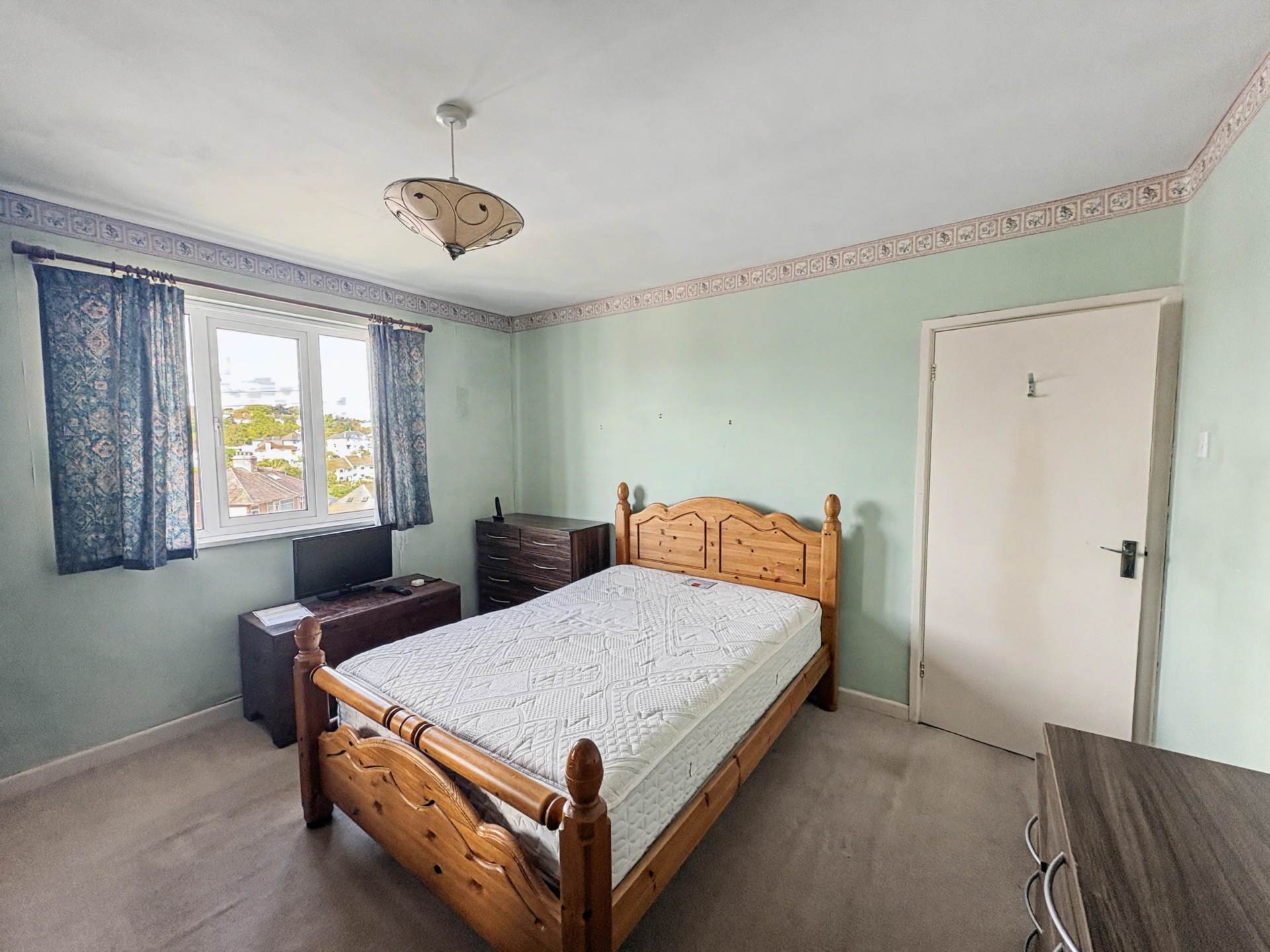 Efford Crescent, Plymouth, Image 7