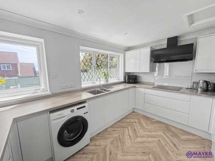 Barton Close, Plymouth, Image 4