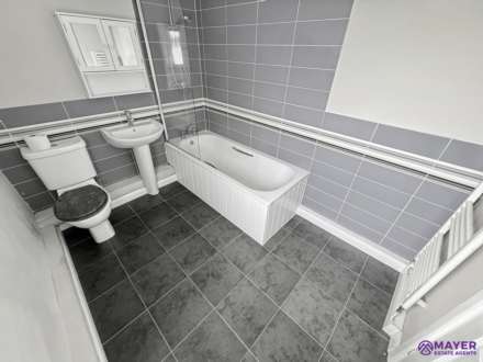 Greatlands Crescent, Plymouth, Image 8