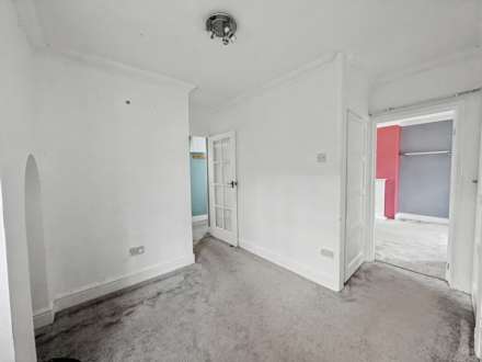 Harwood Ave, Image 8