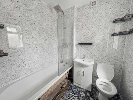 Harwood Ave, Image 9