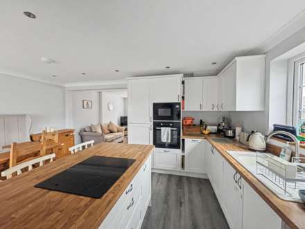 Mallard Close, Plymouth, Image 2