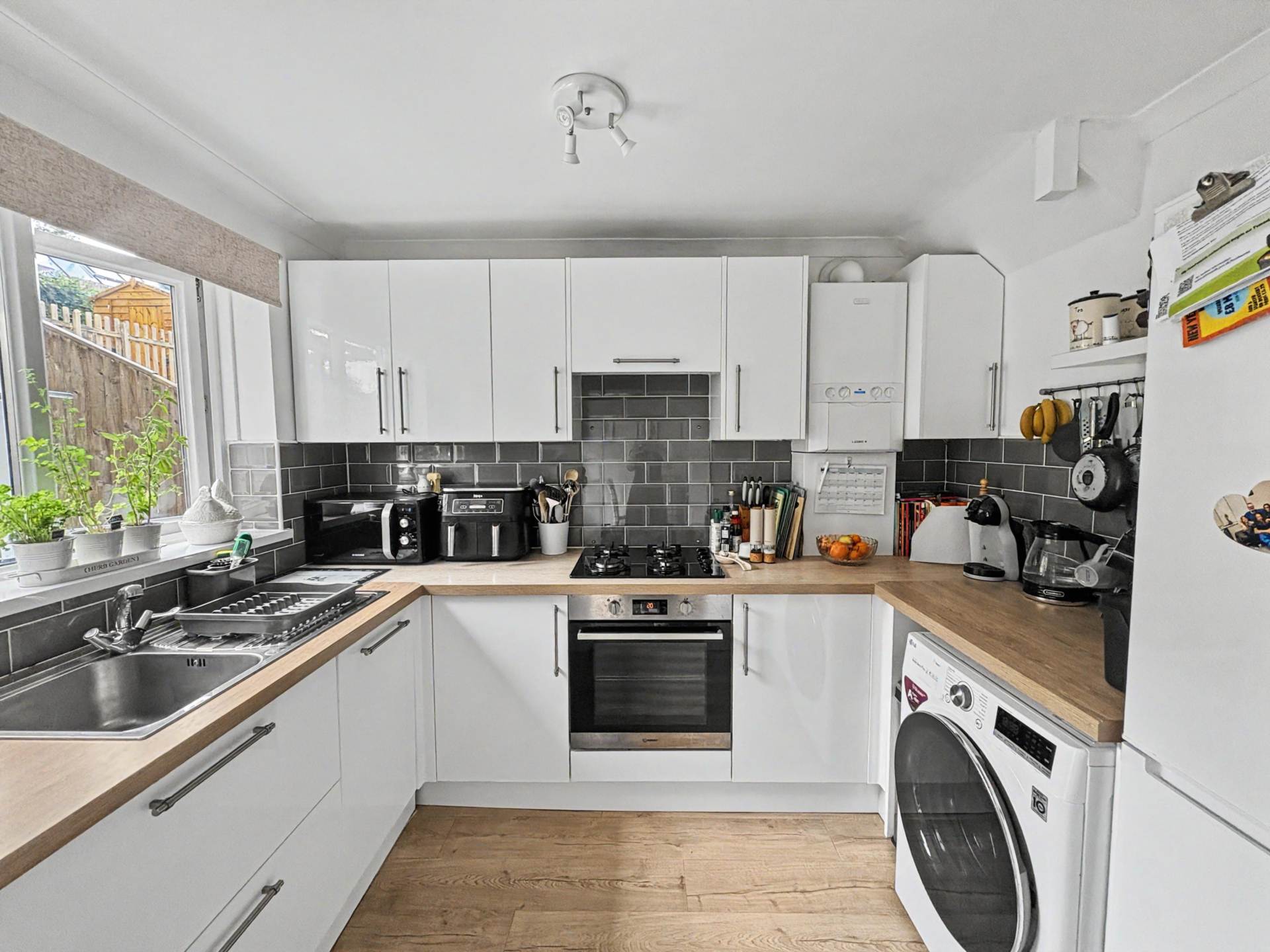 Grantham Close, Plympton, Image 2