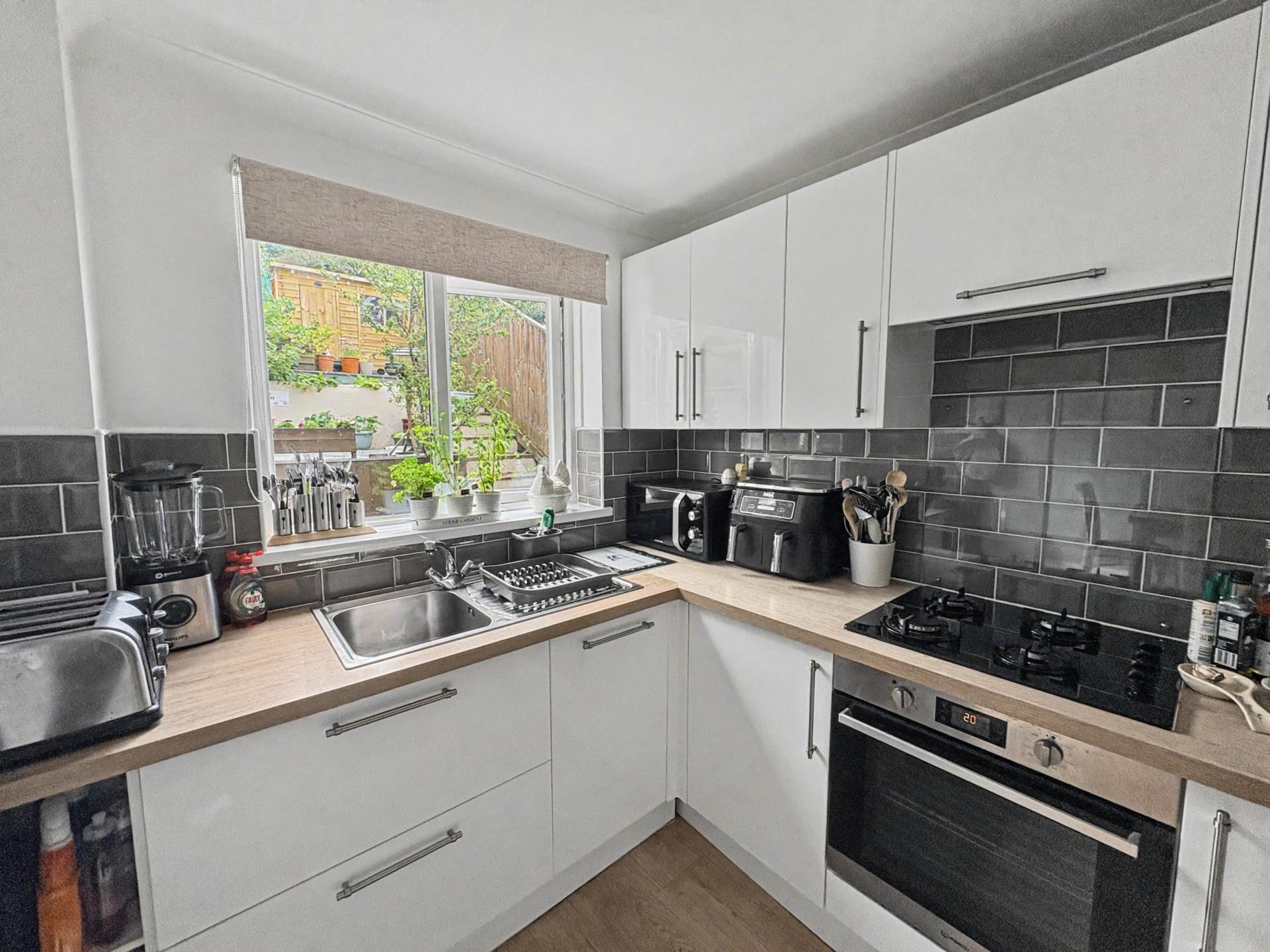 Grantham Close, Plympton, Image 9