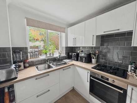 Grantham Close, Plympton, Image 9