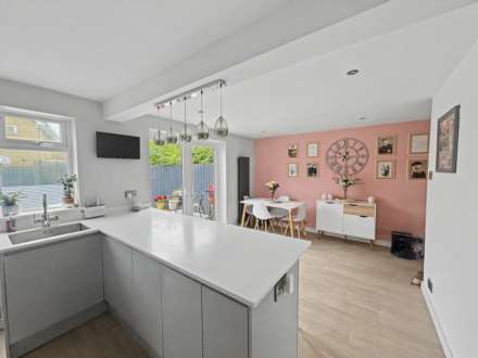 Broadlands Close, Plymouth, Image 4