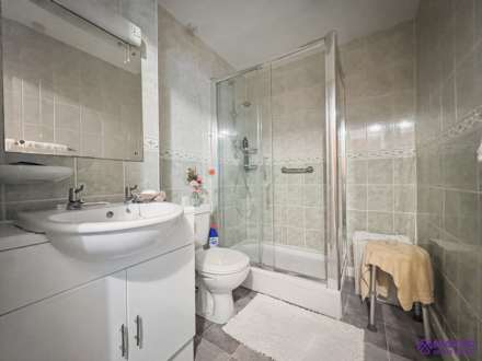 White Water Court, Plymouth, Image 6
