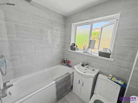 Meadow Way, Plymouth, Image 4