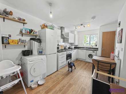 Ivy Drive, Plymouth, Image 14