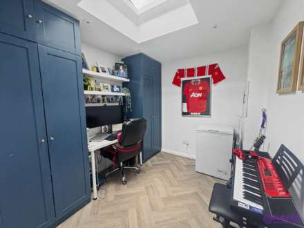 Kenmare Drive, Plymouth, Image 10