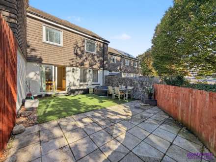 Well Gardens, Plymouth, Image 3