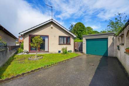 14 Racca Avenue, Knottingley, West Yorkshire, WF11 8BB, Image 1