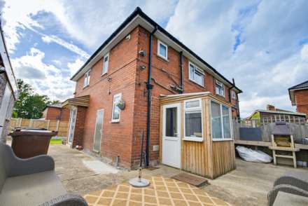 17 Blands Avenue, Allerton Bywater, Castleford, West Yorkshire, WF10 2DS, Image 2