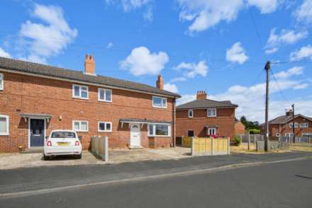 12 Blands Avenue, Allerton Bywater, Castleford, West Yorkshire, WF10 2DS, Image 2