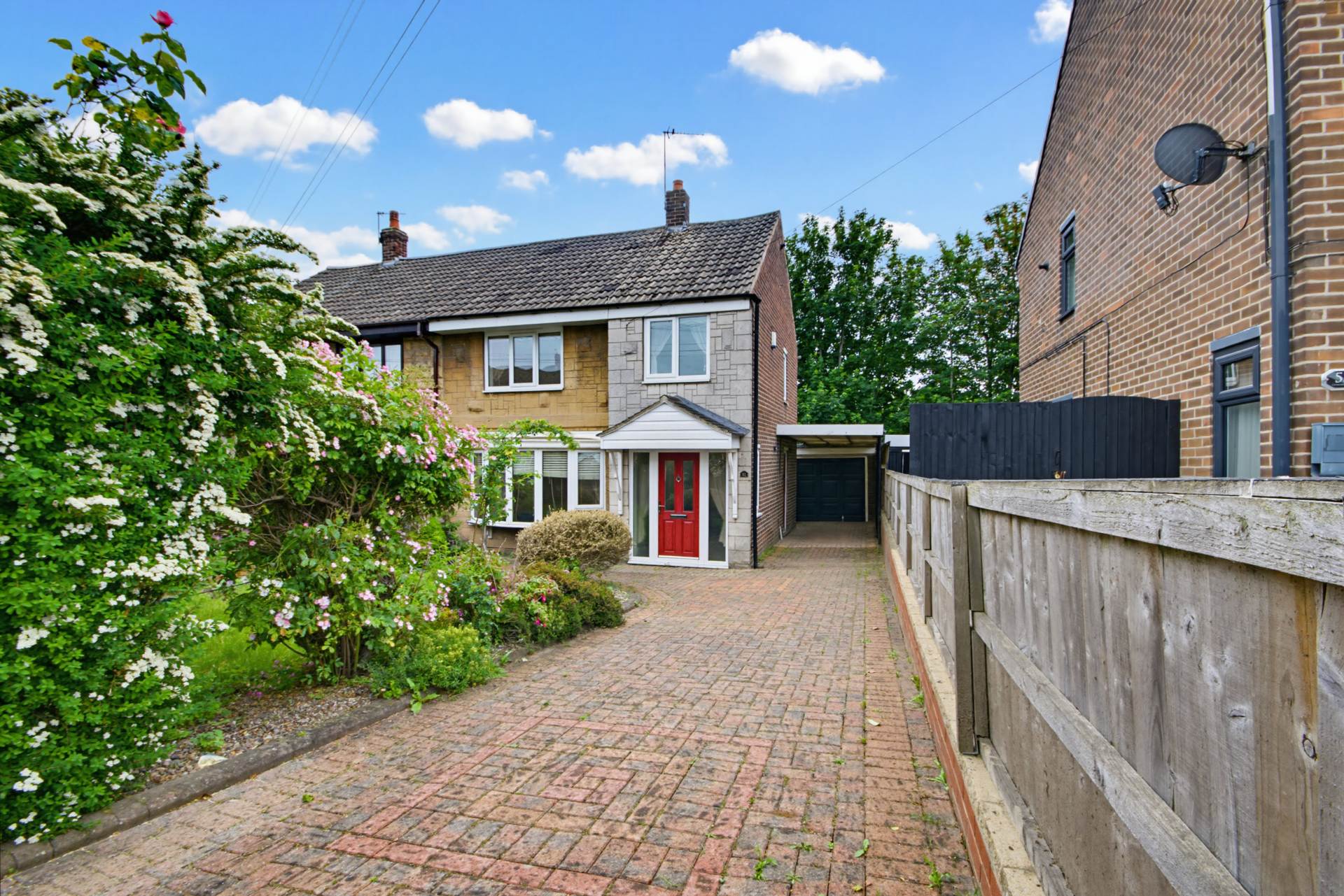 51 Cleveland Avenue, Knottingley, West Yorkshire, WF11 8EN, Image 2