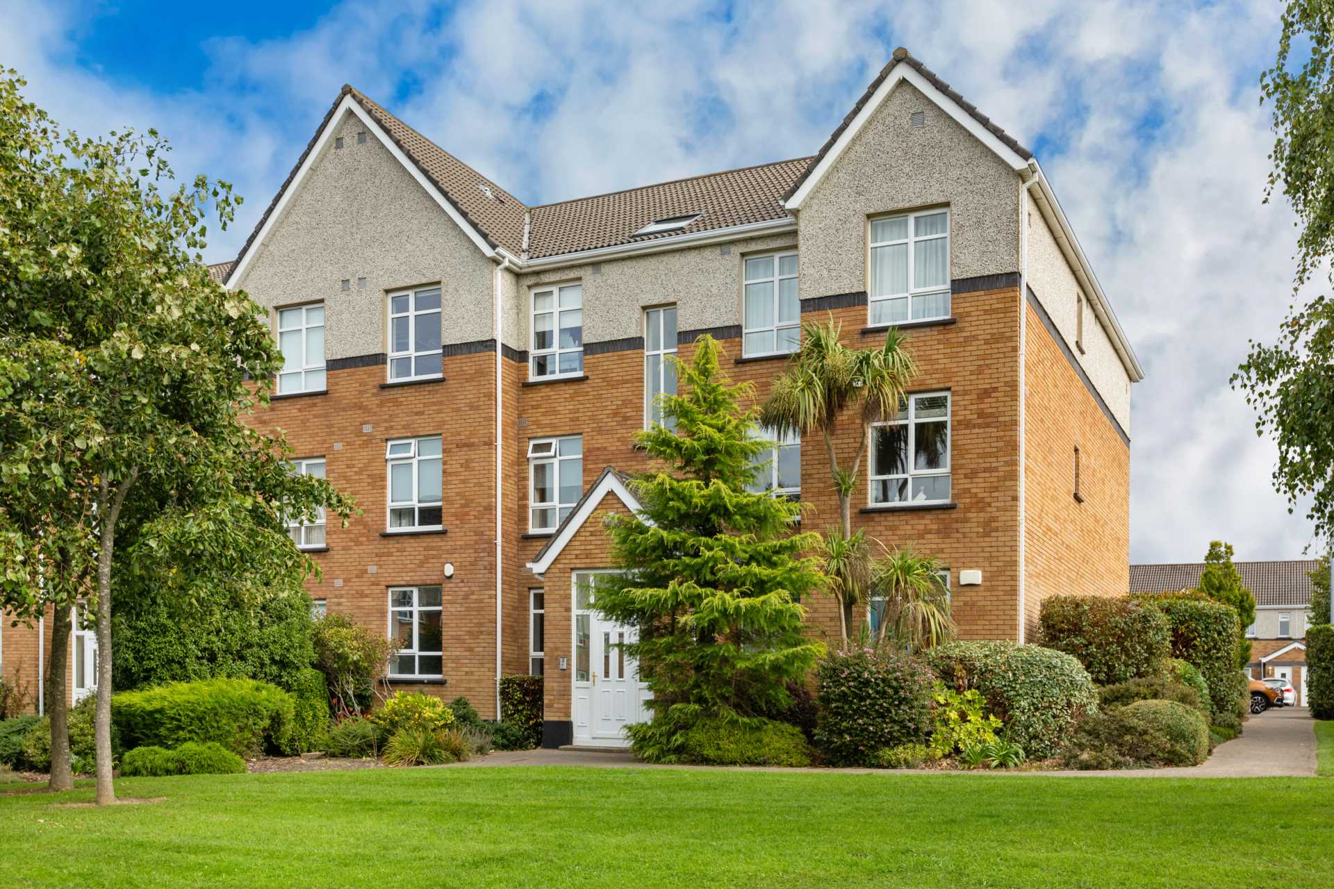 30 Parklands Court, Ballycullen, Dublin 24, Image 1