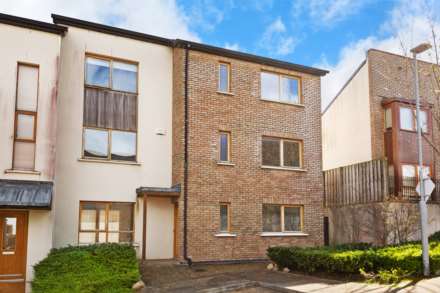 4 Bedroom End Terrace, 2 Hunters Hill, Ballycullen, Dublin 24