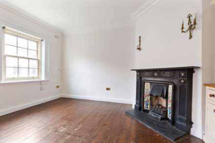 35 Parliament Street, Apt, Dublin  2, Image 3