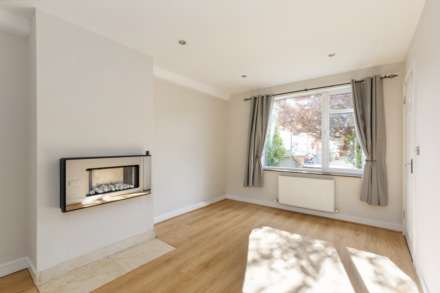 107 Captains Road, Crumlin, D12 E4P2, Image 3