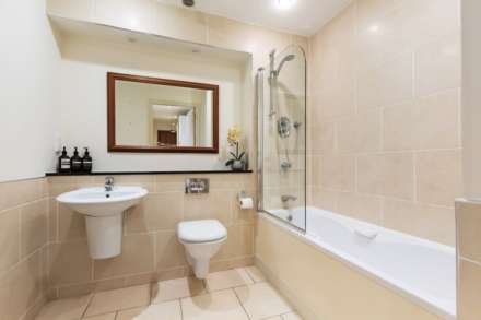 32 The Courtyard, Fortfield Square, College Drive, Terenure, D6W DW02, Image 9