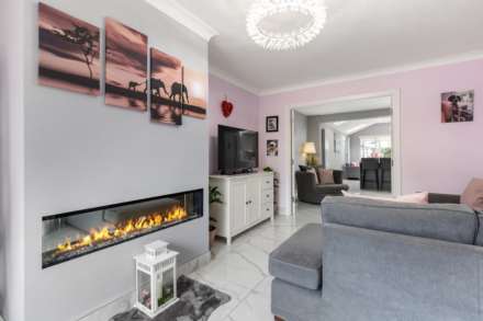 18 Woodford Parade, Clondalkin, D22 K1W3, Image 3