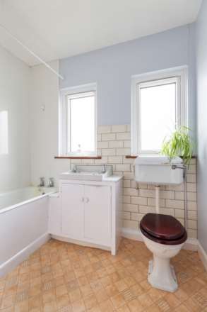 21 Greentrees Road, Terenure, D12 AC66, Image 13